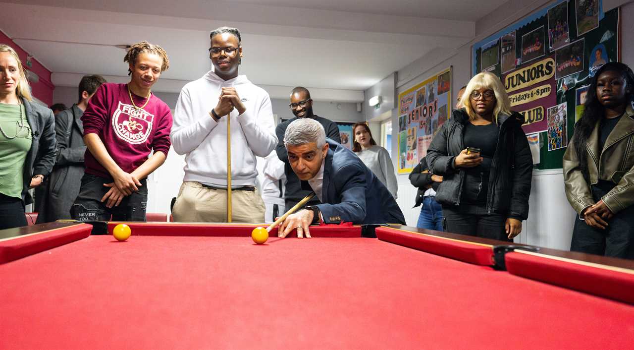 Sadiq Khan's Pool Performance Raises Eyebrows During Youth Club Visit