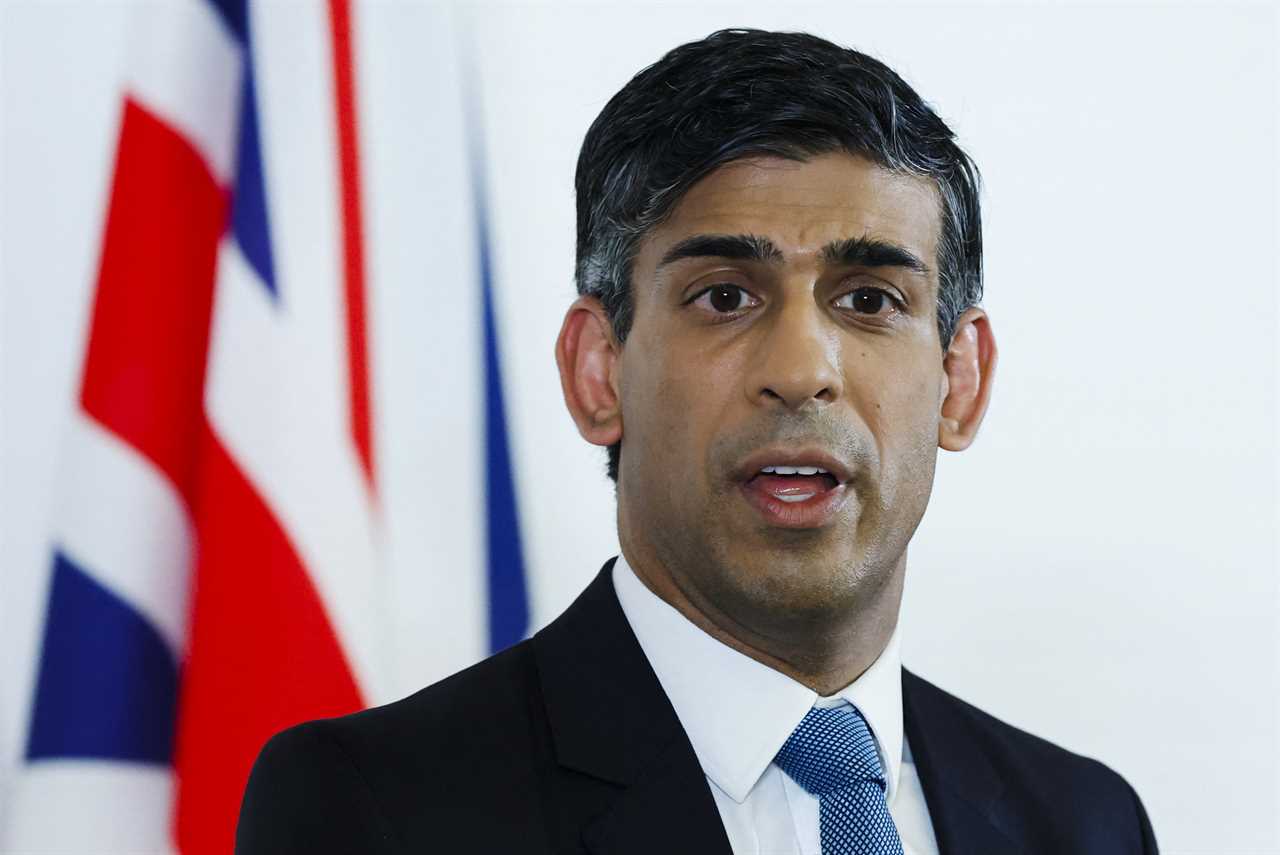Rishi Sunak targets UK’s ‘sick note culture’ with benefits system overhaul