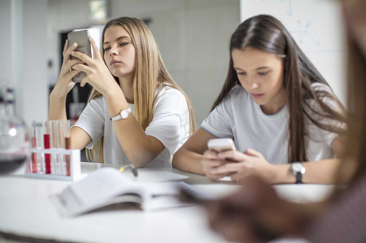 Schools with Strict Mobile Phone Bans See Better GCSE Results
