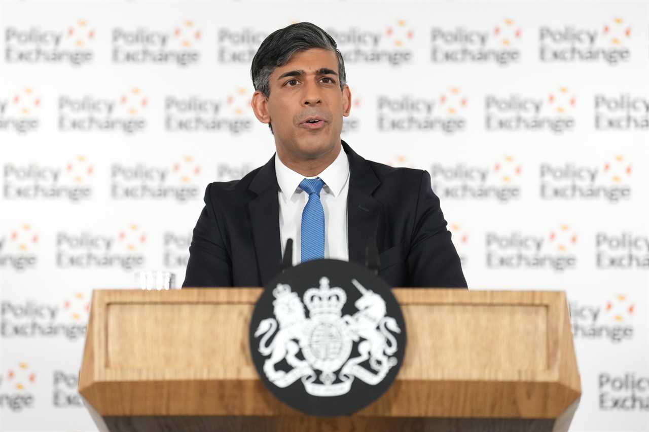 Rishi Sunak vows to win election and criticizes Starmer's approach