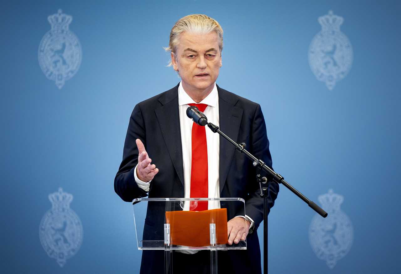 The Netherlands to Deport Illegal Migrants by Force in 'Strictest-Ever' Asylum Policy