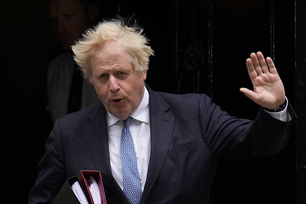 Boris Johnson Repeats Claim Keir Starmer Failed to Prosecute Jimmy Savile