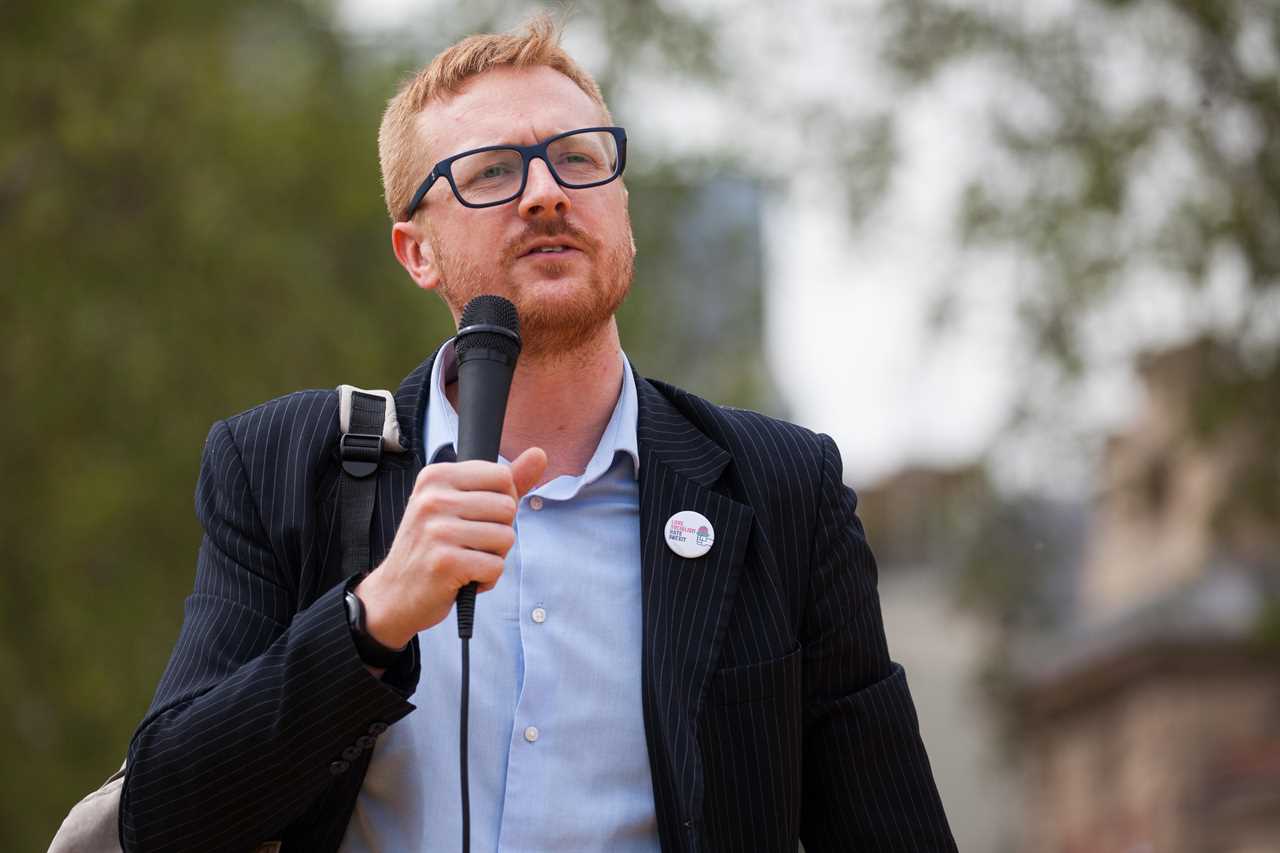 Labour MP Lloyd Russell-Moyle suspended over 'serious' complaint