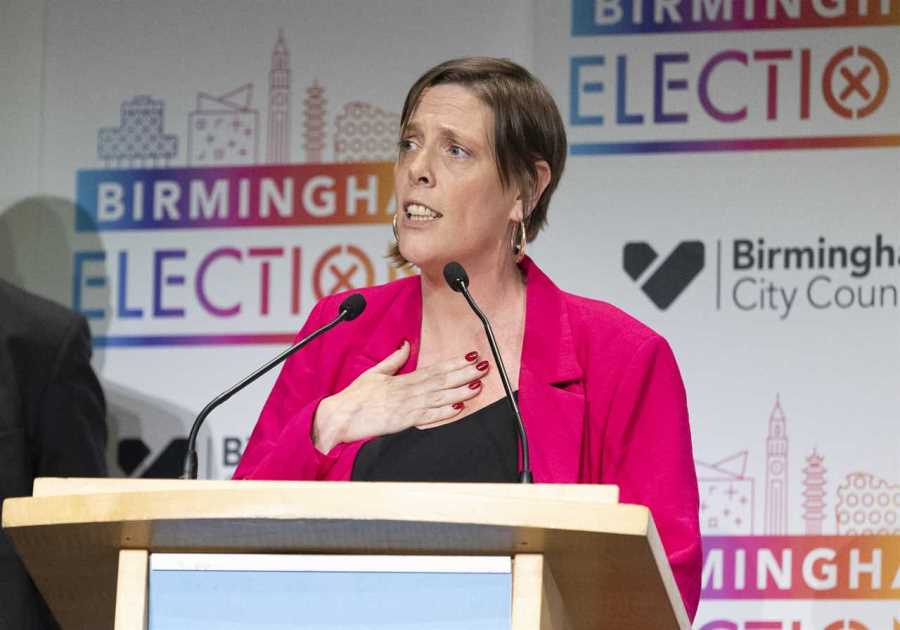 MP Jess Phillips hits back at aggressive hecklers as she clings onto seat
