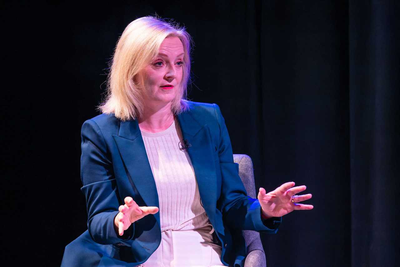 Liz Truss warns Tory party at risk of 'dying' as she criticizes Rishi Sunak