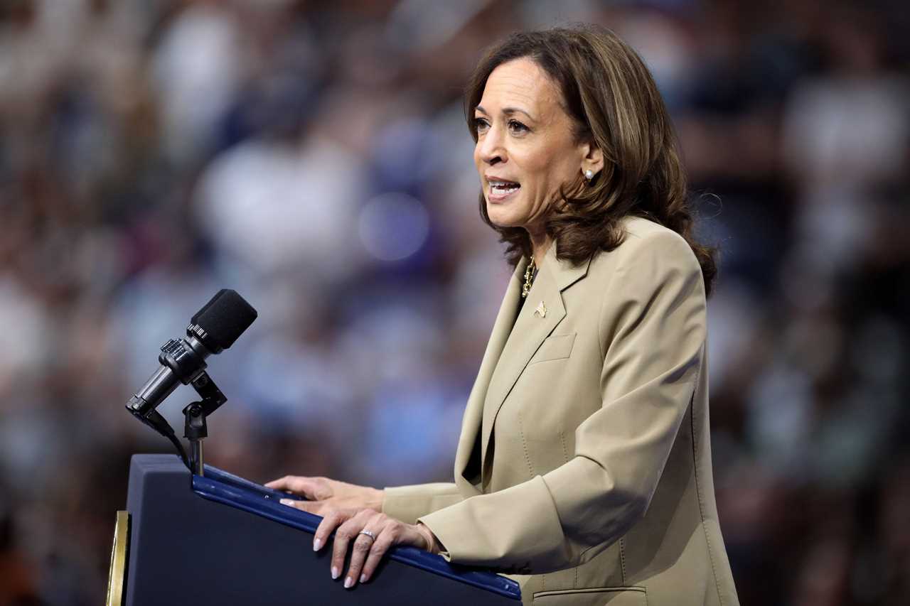 Kamala Harris stumbles at rally in Arizona, echoing Biden's infamous falls