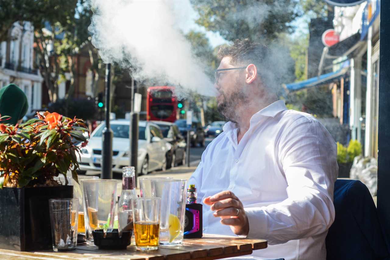 Former Cops Slam Plans to Ban Smoking in Outdoor Spaces While Cannabis Users Get Off Scot-Free