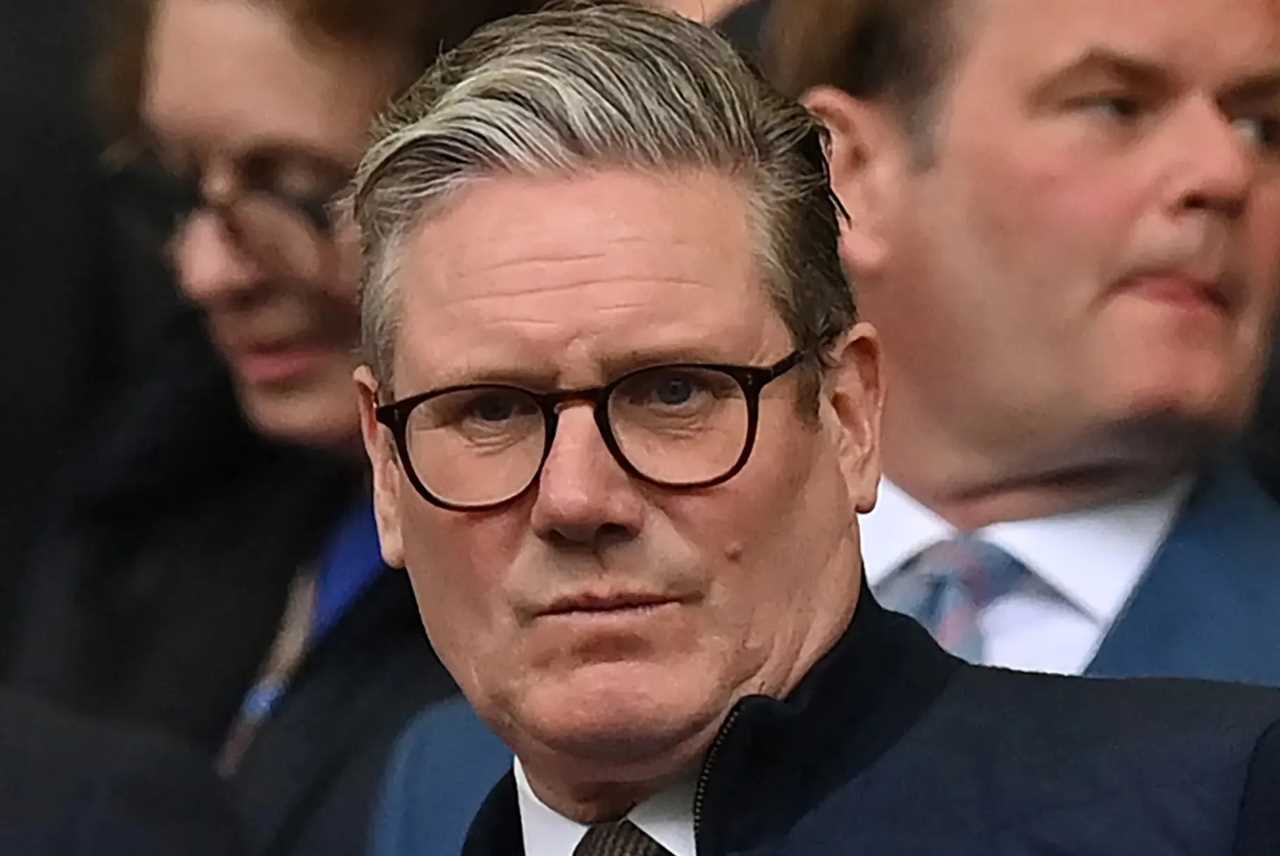 Sir Keir Starmer defends VIP Arsenal tickets amid growing pay row