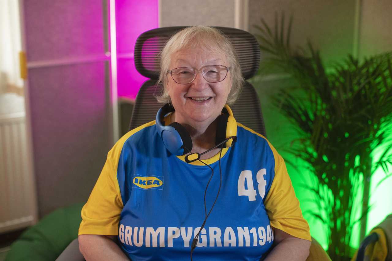 Scottish Grandmother, 76, Amasses 20,000 Twitch Followers Playing Fortnite