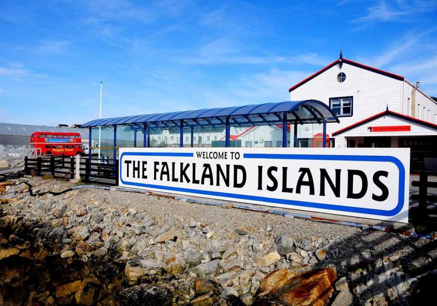 Britain reaffirms commitment to Falklands and Gibraltar after Chagos Islands handover