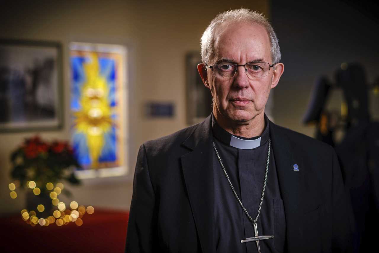 Pressure mounts on Archbishop of Canterbury to resign after abuse report