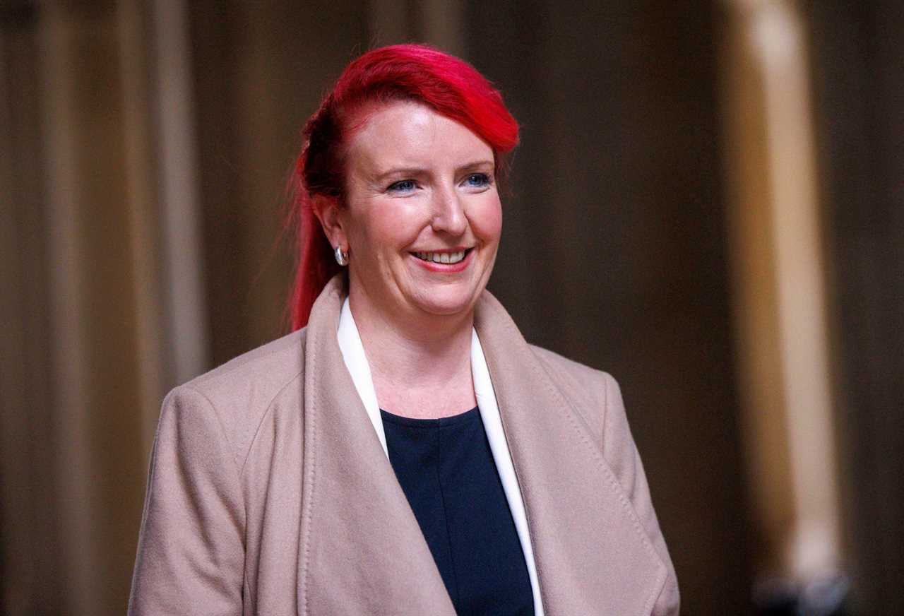 Transport Secretary Louise Haigh admits to being convicted fraudster after falsely claiming phone theft