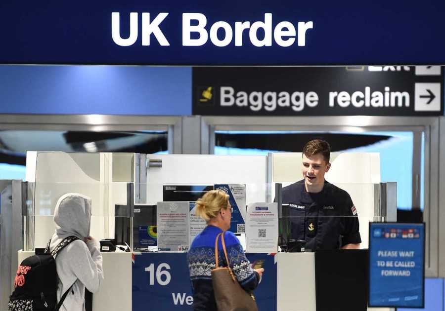 Record 728,000 Net Migration in the UK, Prompts Government Action