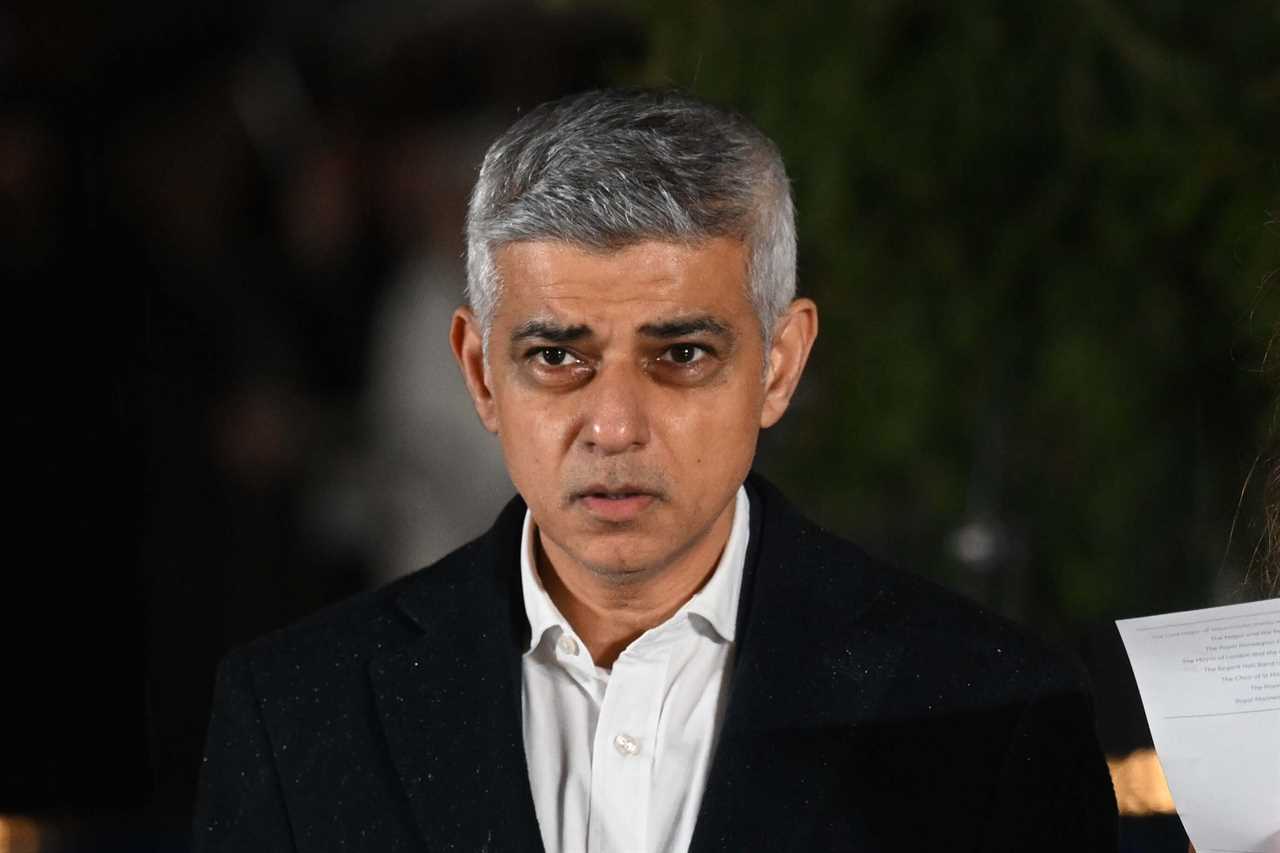 Sadiq Khan's Rumoured Knighthood Criticized as Reward for Failure by Tories