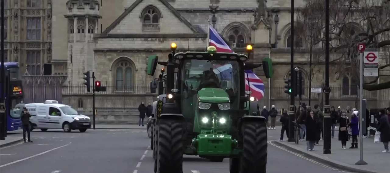 Hundreds of Farmers Descend on Central London in Mass Tractor Protest Over Labour’s ‘Devastating’ Inheritance Tax Hikes