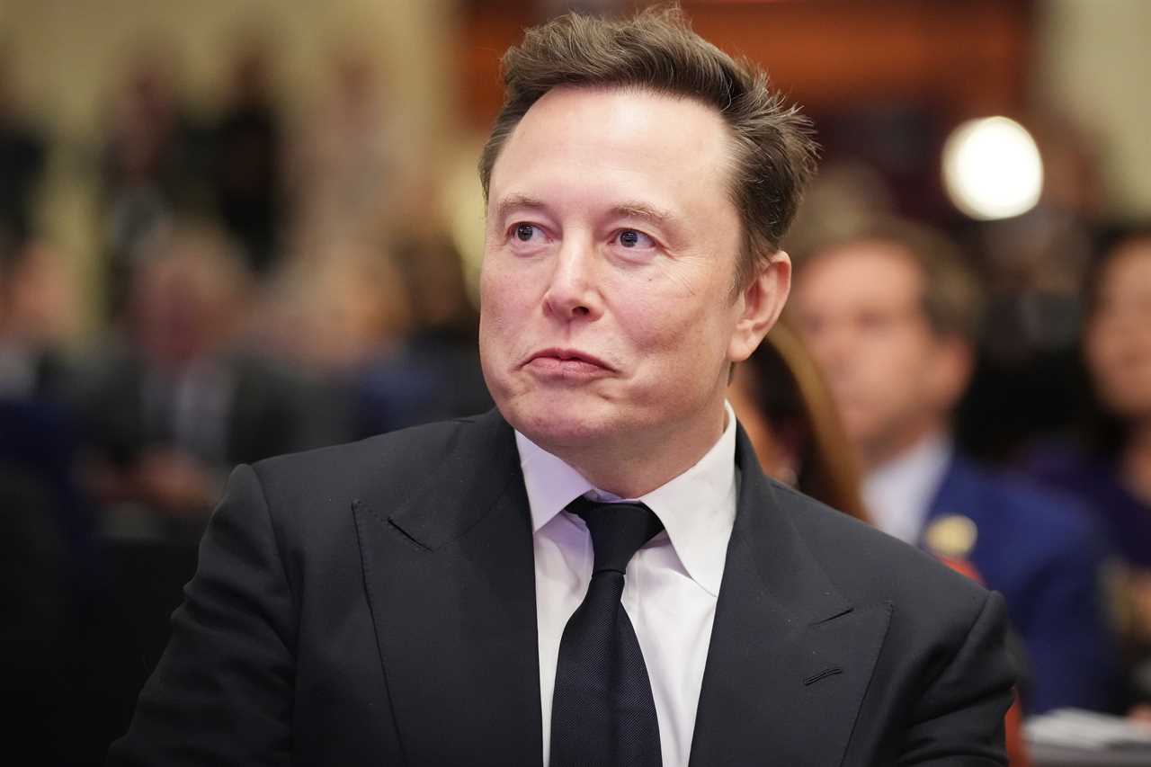 Elon Musk calls for new leader of Reform after Nigel Farage criticized for praising Tommy Robinson