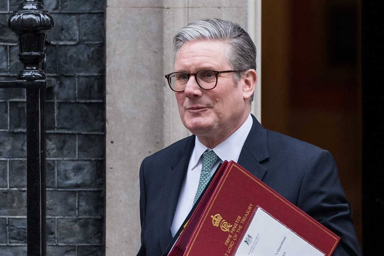 Keir Starmer faces MP grilling after scandal-hit Treasury minister quits