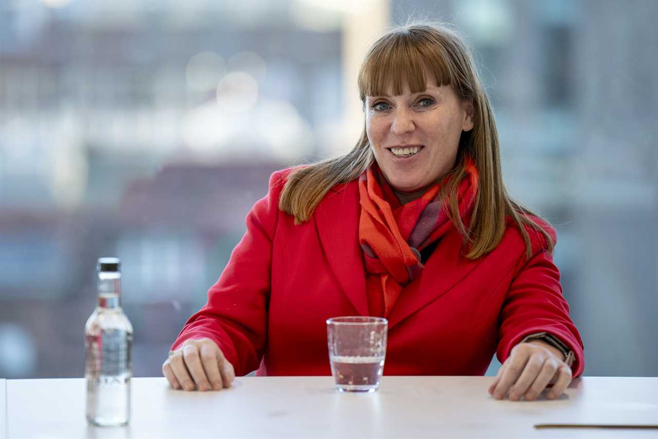 Deputy PM Angela Rayner Accused of Breaching Ministerial Code by Asking Civil Servants to Help Her Move House