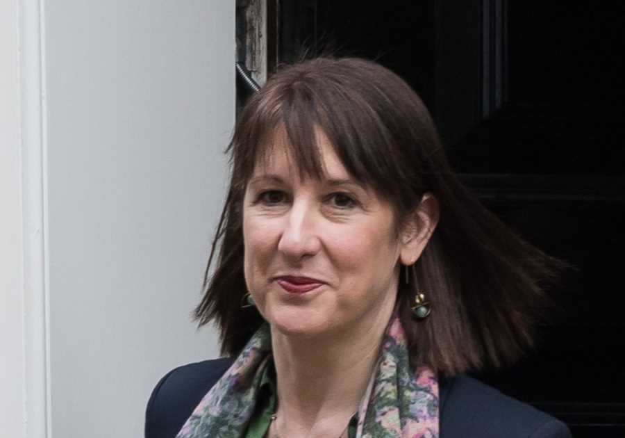 Labour's Rachel Reeves Warns of Being Kicked Out if NHS & Living Standards Promises Fall Short