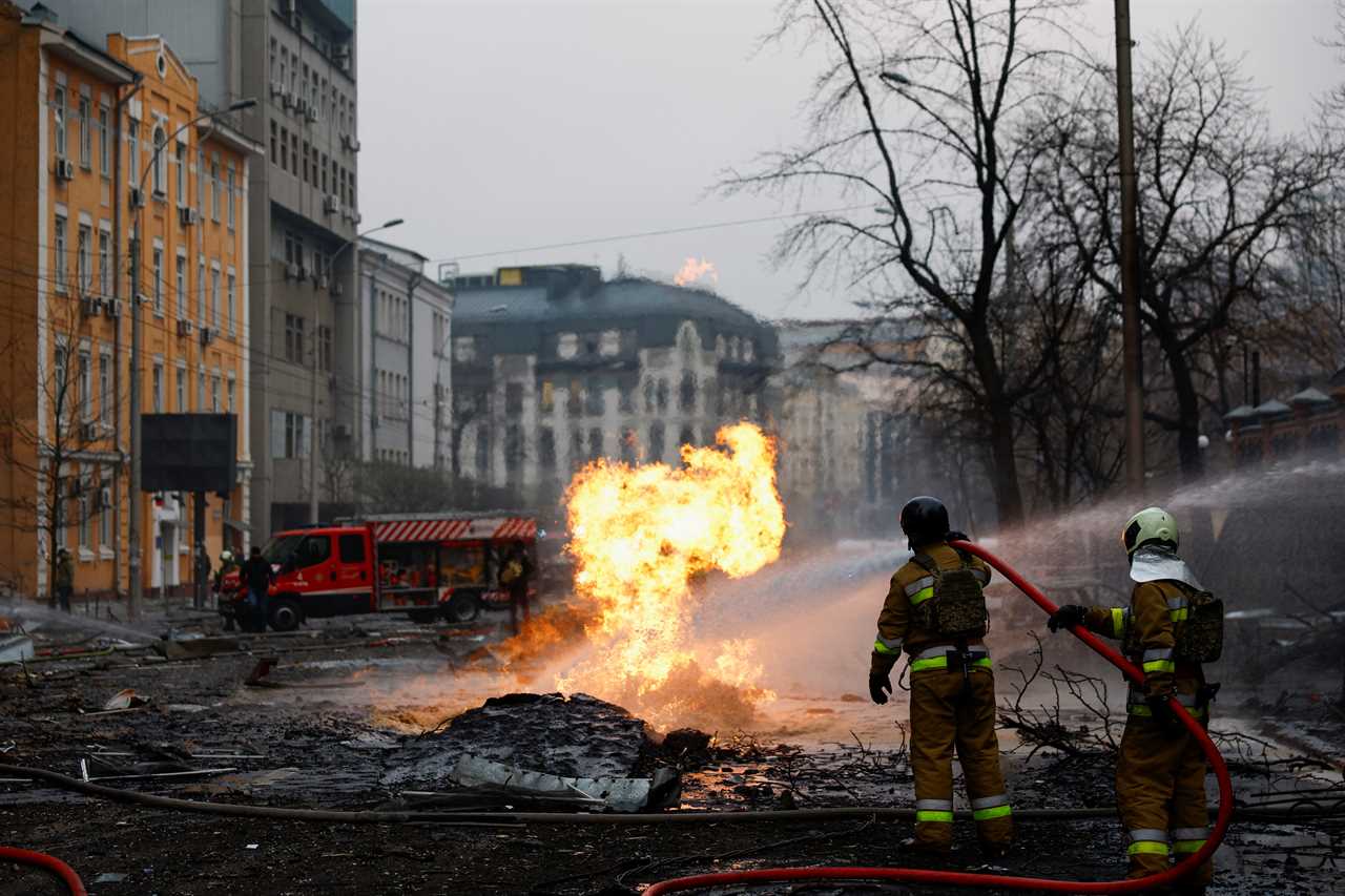 Russian Ceasefire Ultimatum: Global Pressure Mounts on Putin