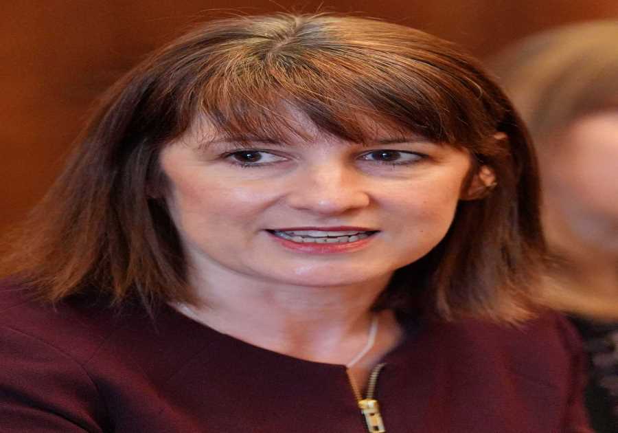 The Ethics of Hospitality: Scrutiny on Rachel Reeves for Incomplete Gift Declarations