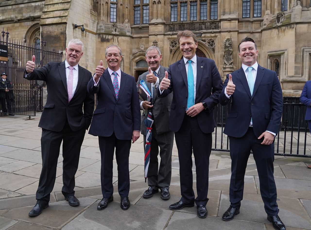 Analysis: James McMurdock's Departure from Reform Party Amid Covid Loan Controversy