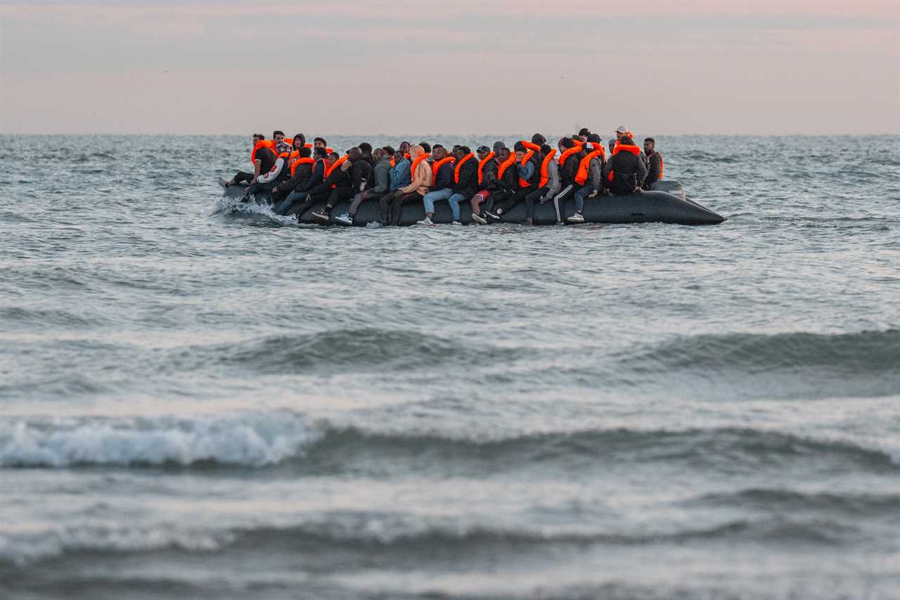 Analysis: Nigel Farage Observes French Navy Escorting Migrants to UK Waters, Unpacking the Complexities of Immigration Policies