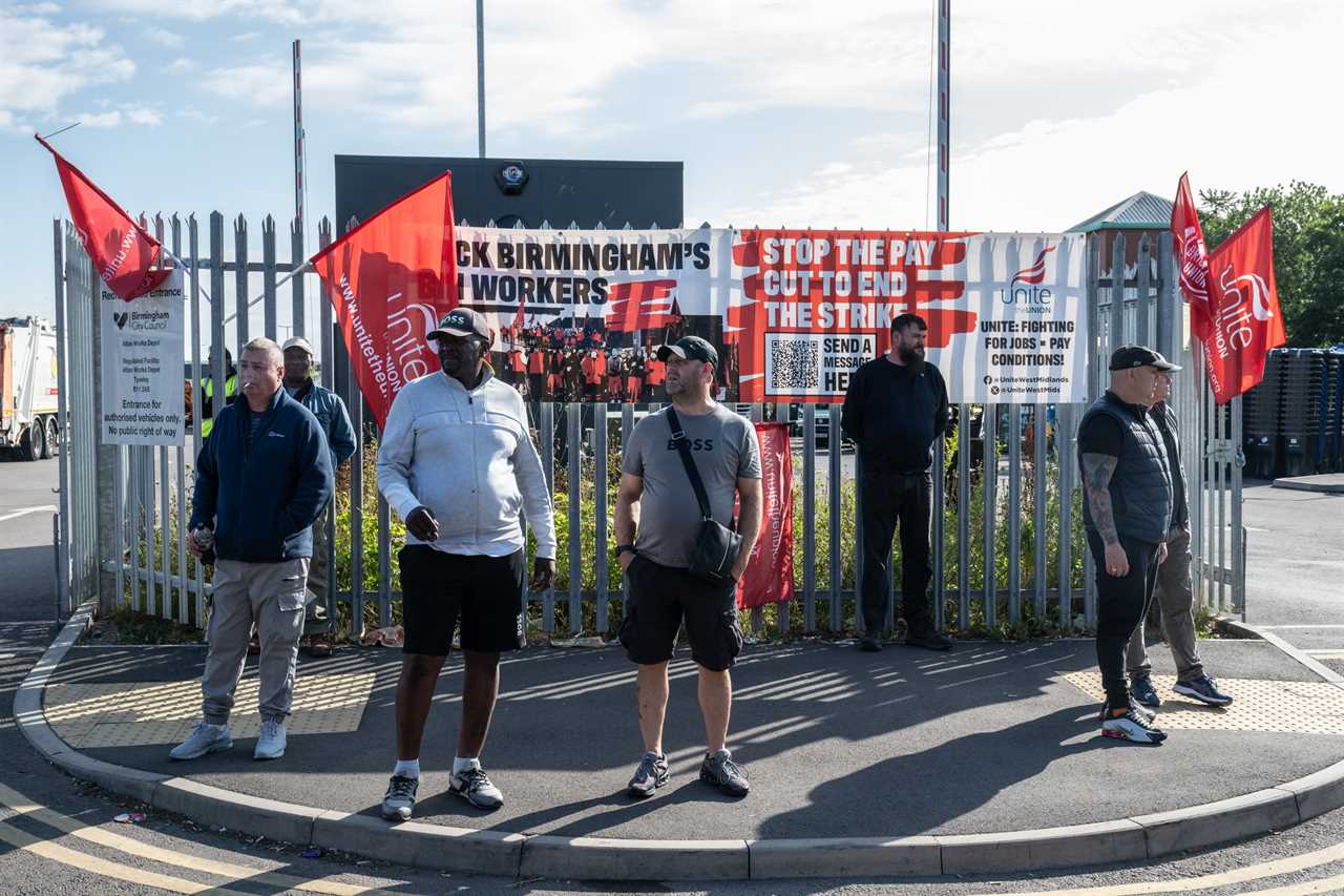 Labour Union Suspends Angela Rayner Amid Birmingham Bin Strike Crisis