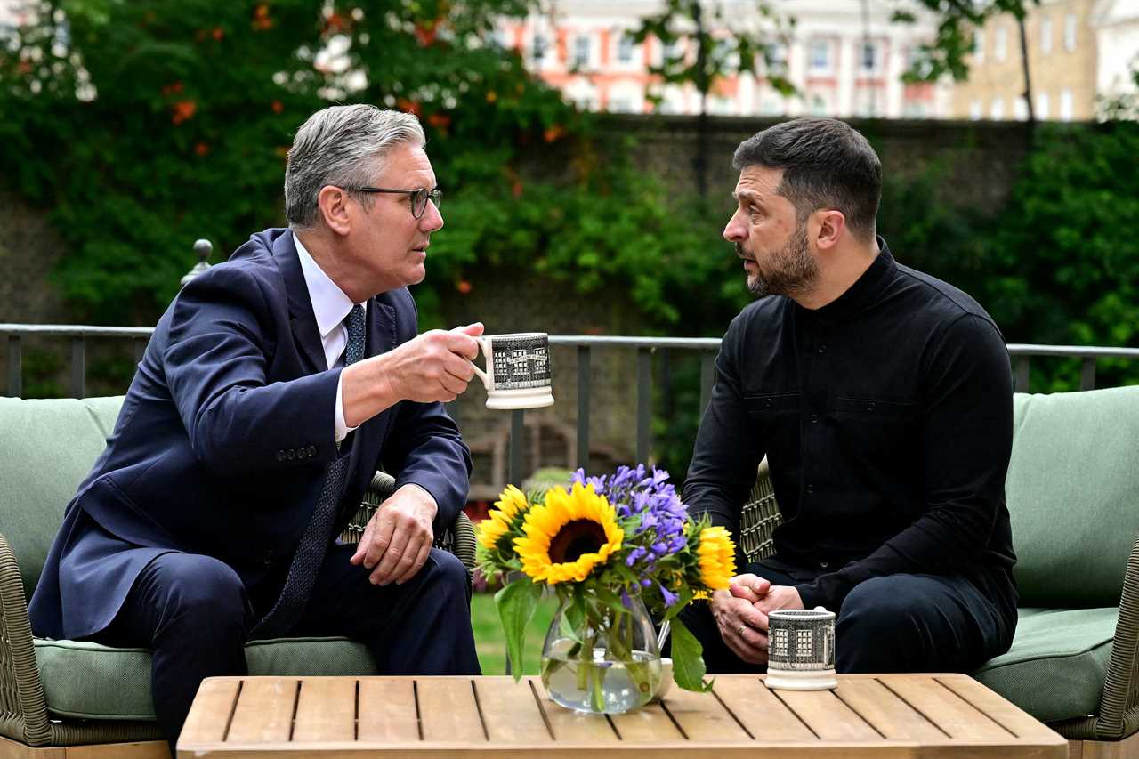 Starmer and Zelensky Unite Ahead of High-Stakes Trump & Putin Summit