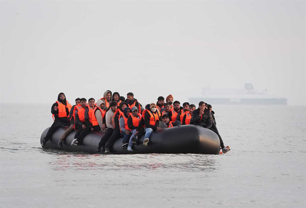 Analysis: Labour's Migration Strategy Faces Criticism Amid Escalating Crisis